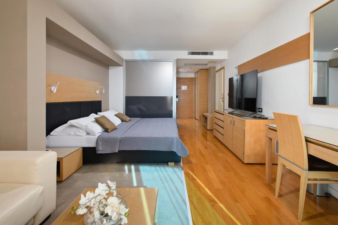 Hotel San Antonio Podstrana Luaran gambar