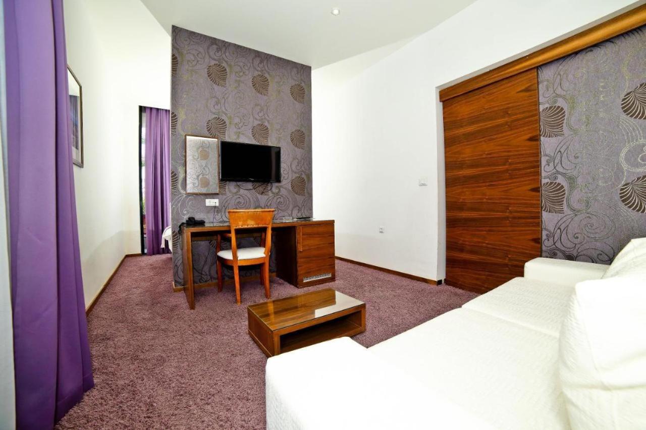 Hotel San Antonio Podstrana Luaran gambar