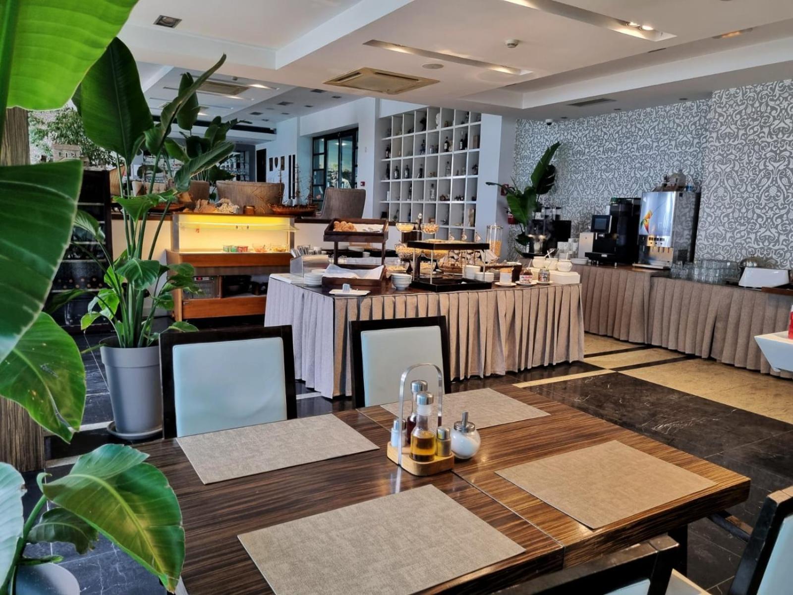 Hotel San Antonio Podstrana Luaran gambar