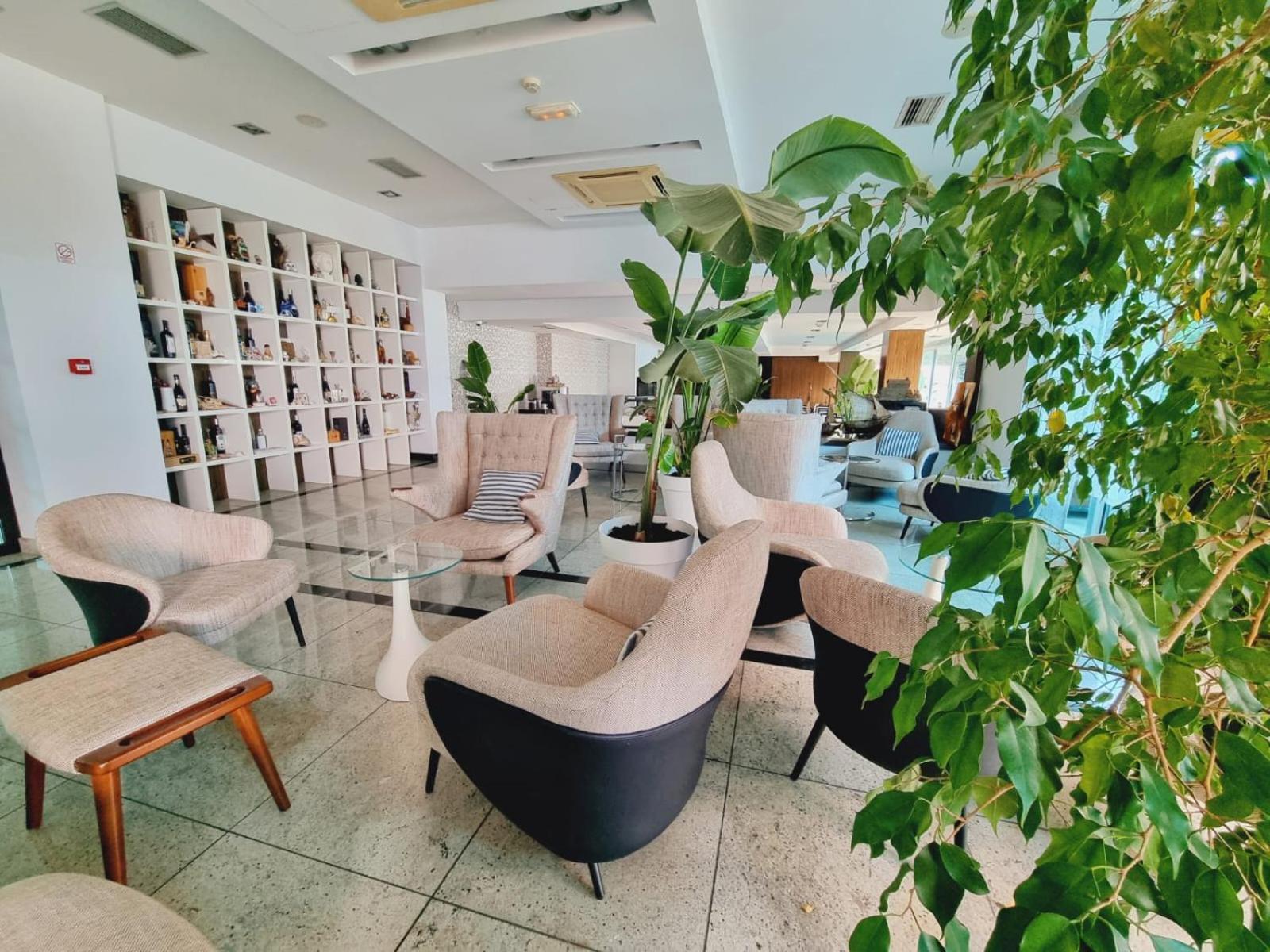 Hotel San Antonio Podstrana Luaran gambar