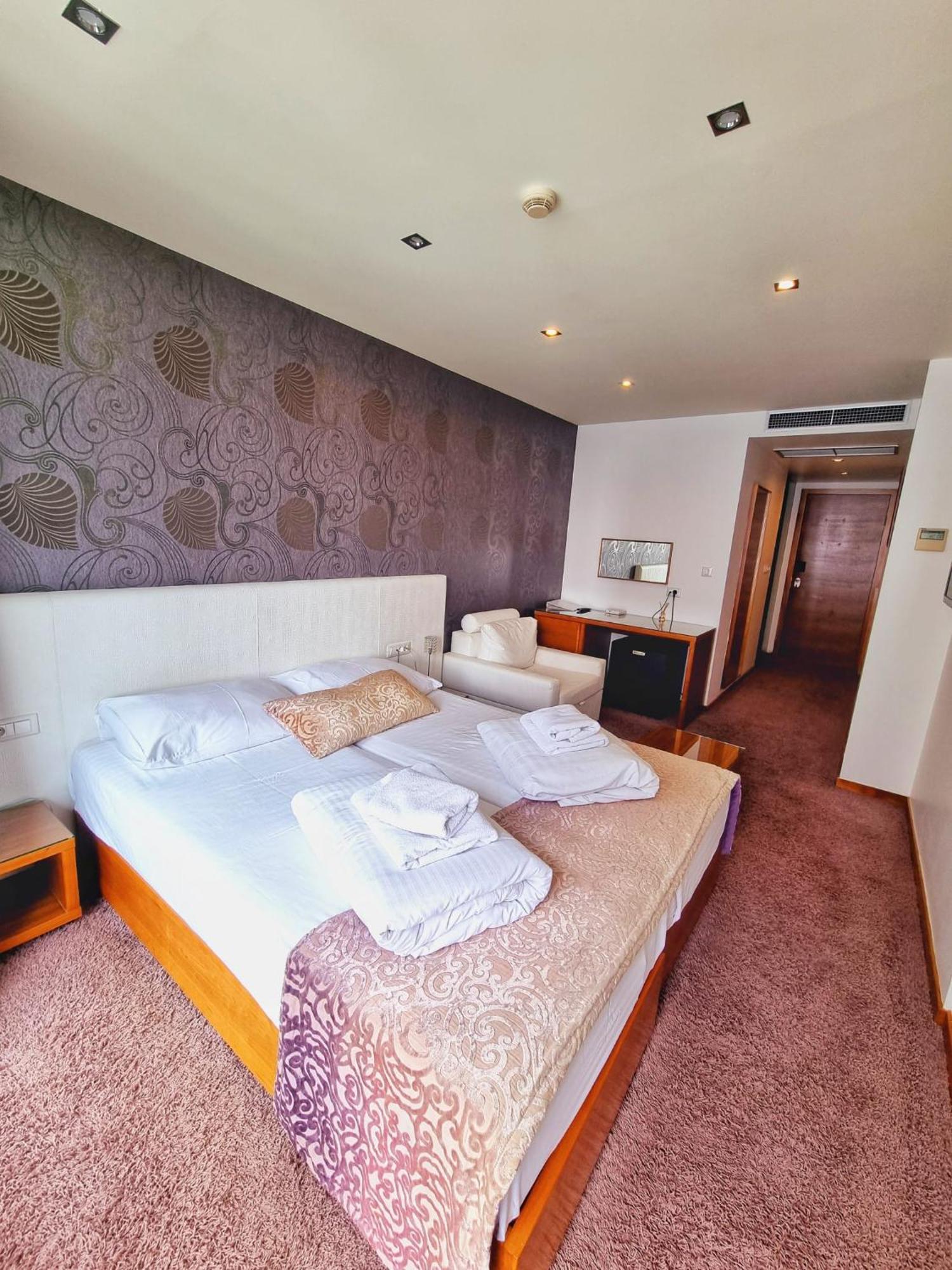 Hotel San Antonio Podstrana Luaran gambar