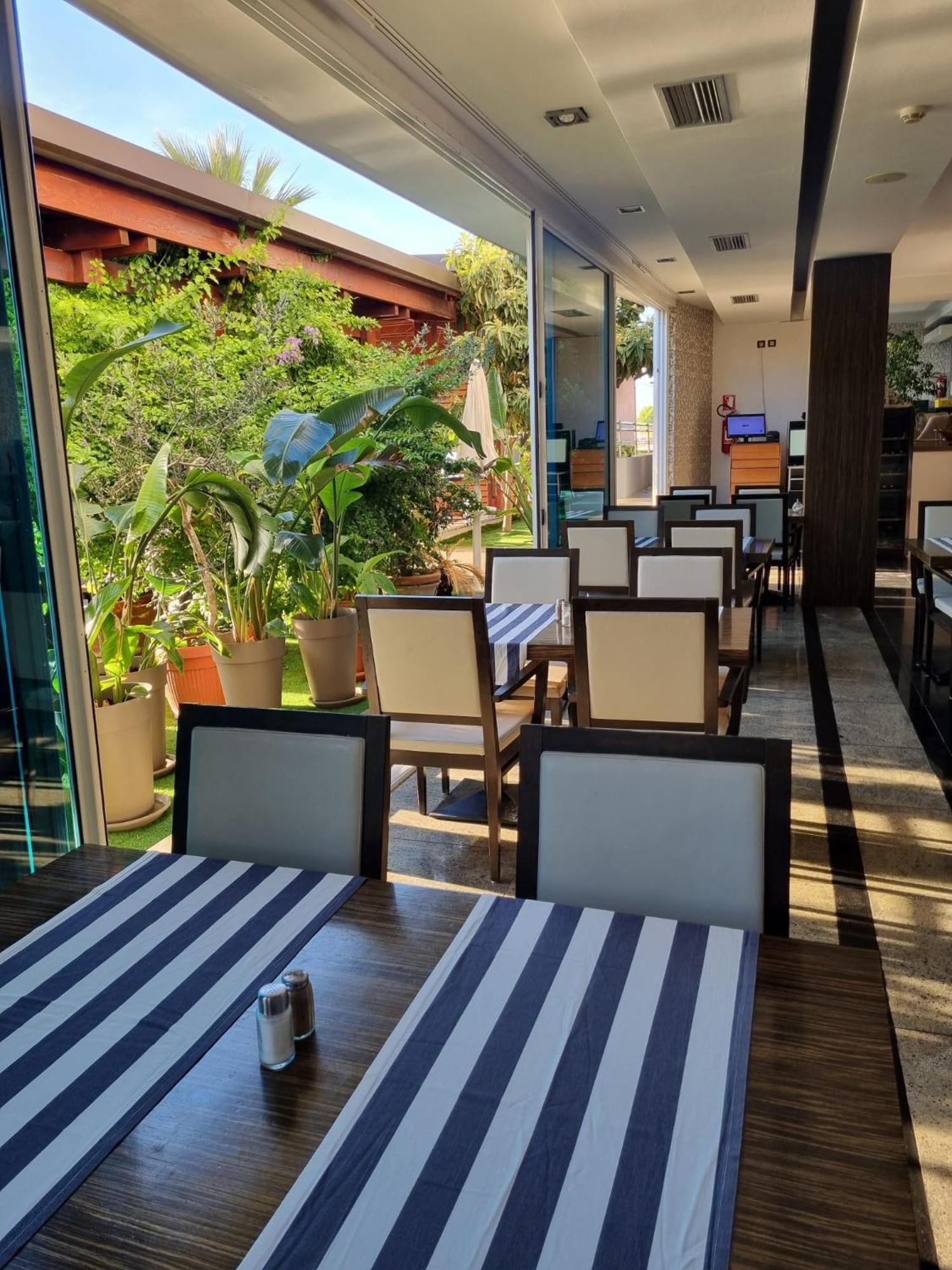 Hotel San Antonio Podstrana Luaran gambar